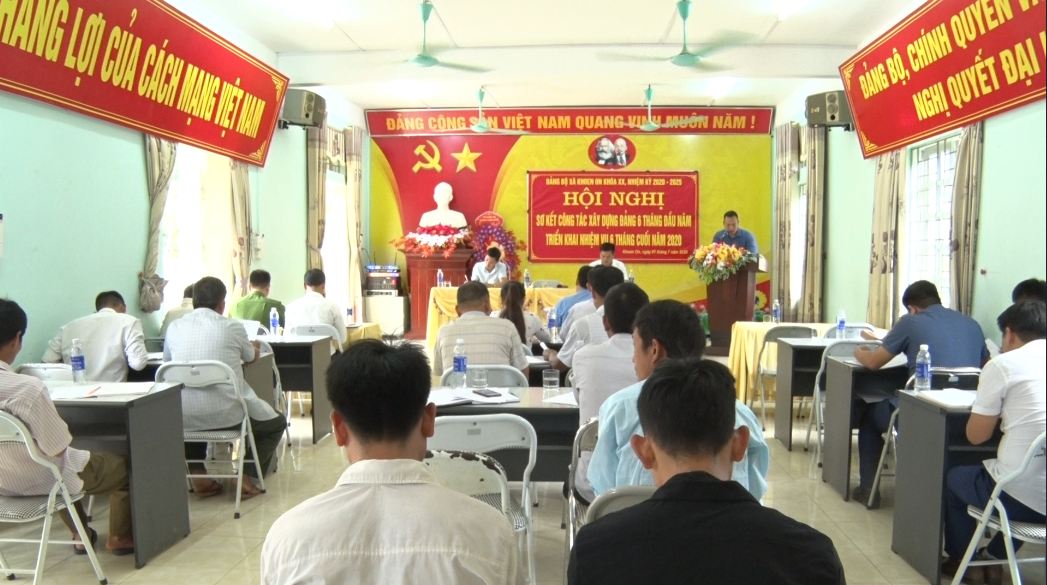 Toàn cảnh hội nghị