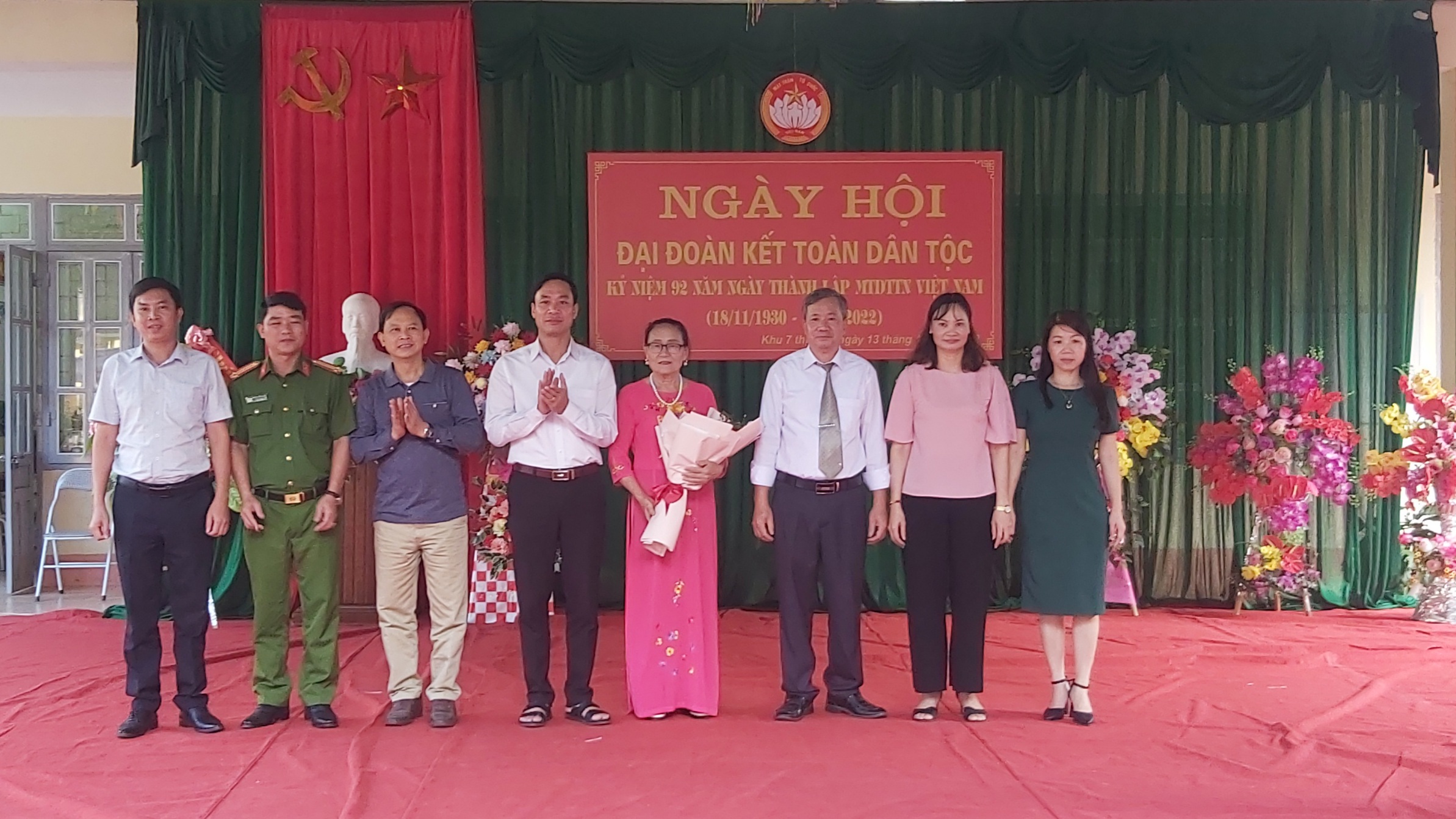 Ngày hội đoàn kết khu 7 Thị trấn Than Uyên